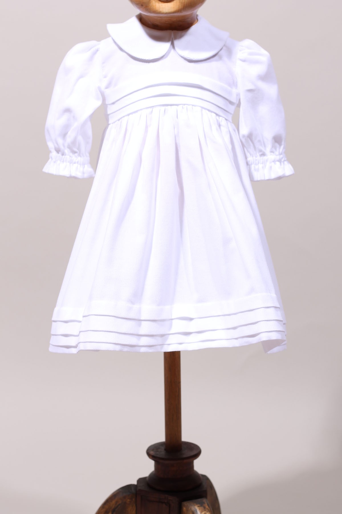 Robe de baptême blanche manche froufrou modèle Solène
